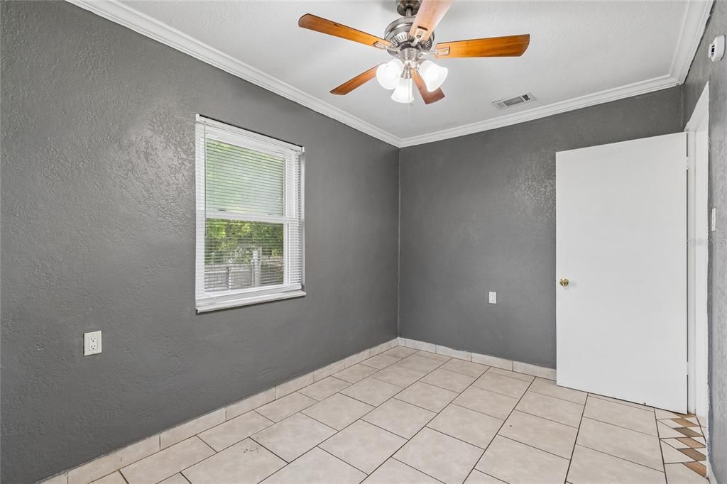 For Sale: $295,000 (3 beds, 2 baths, 1677 Square Feet)