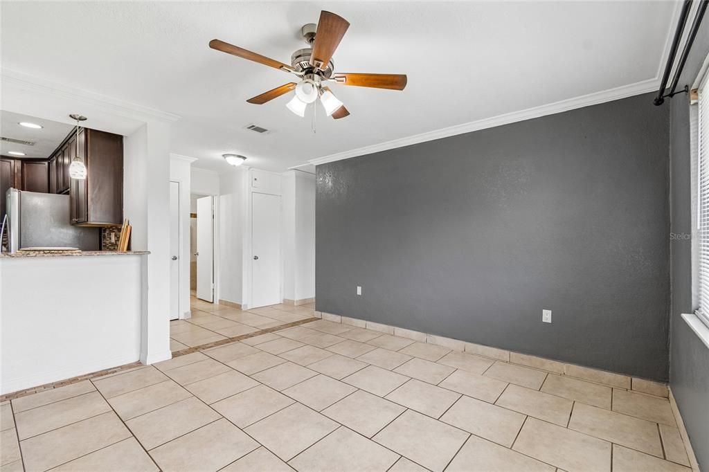 For Sale: $295,000 (3 beds, 2 baths, 1677 Square Feet)