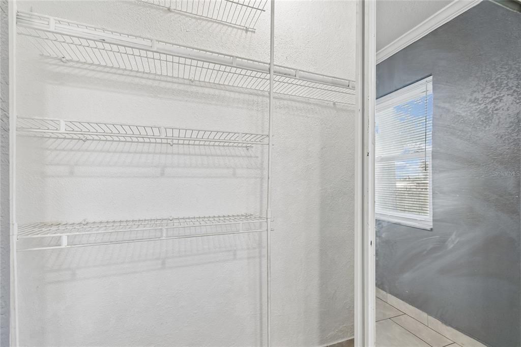 For Sale: $295,000 (3 beds, 2 baths, 1677 Square Feet)
