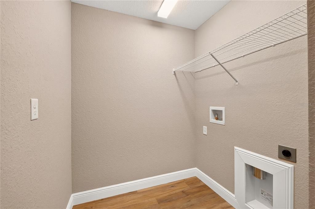 En Venta: $238,999 (3 camas, 2 baños, 1286 Pies cuadrados)