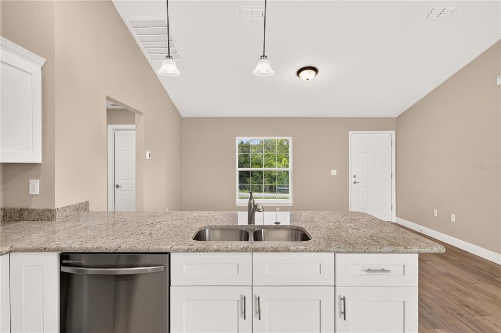 En Venta: $238,999 (3 camas, 2 baños, 1286 Pies cuadrados)
