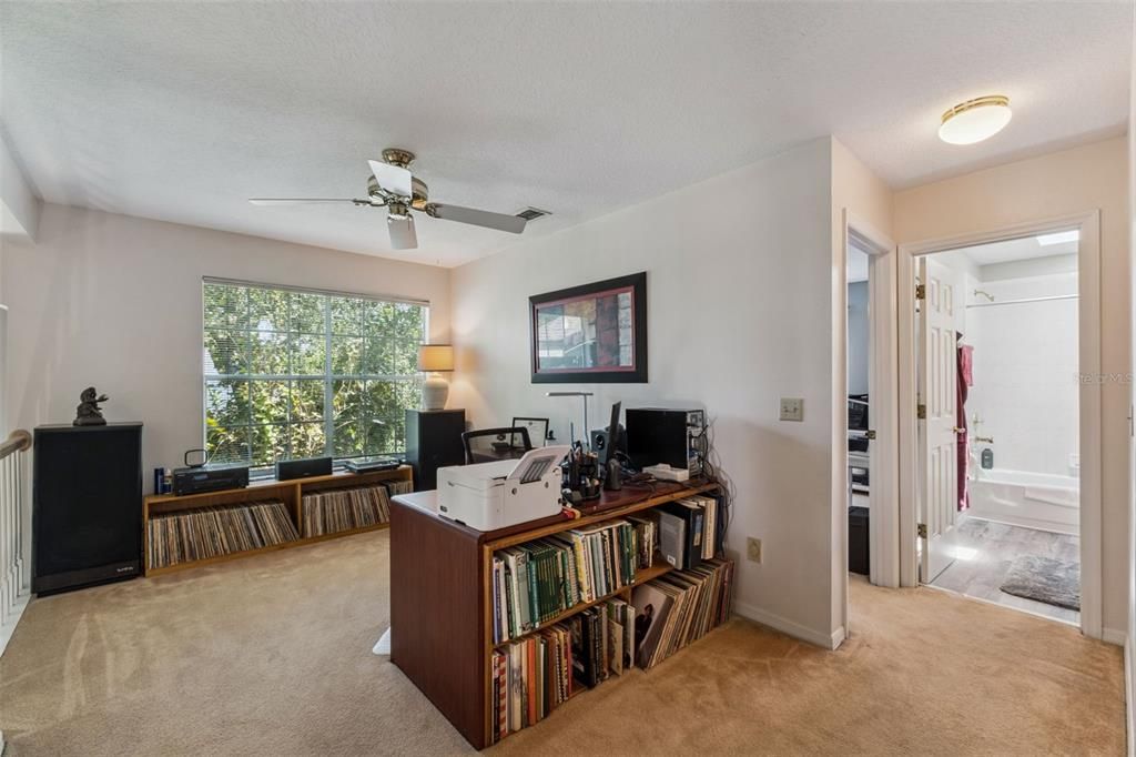 For Sale: $525,000 (3 beds, 3 baths, 2209 Square Feet)