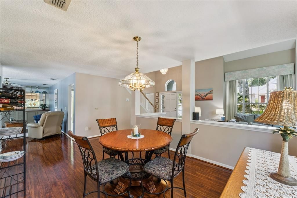 For Sale: $525,000 (3 beds, 3 baths, 2209 Square Feet)