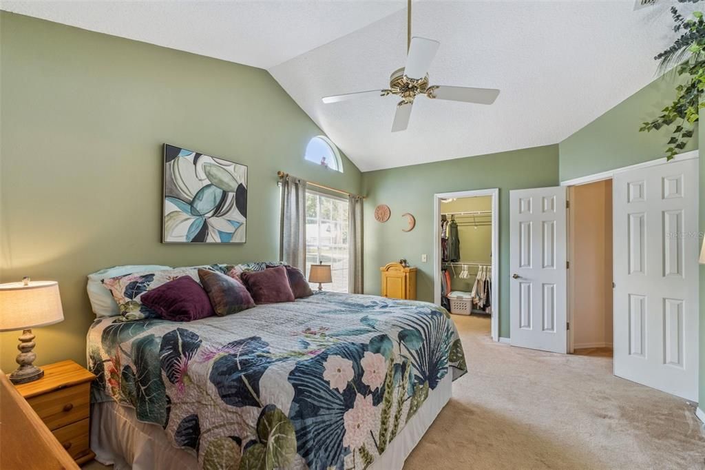 For Sale: $525,000 (3 beds, 3 baths, 2209 Square Feet)