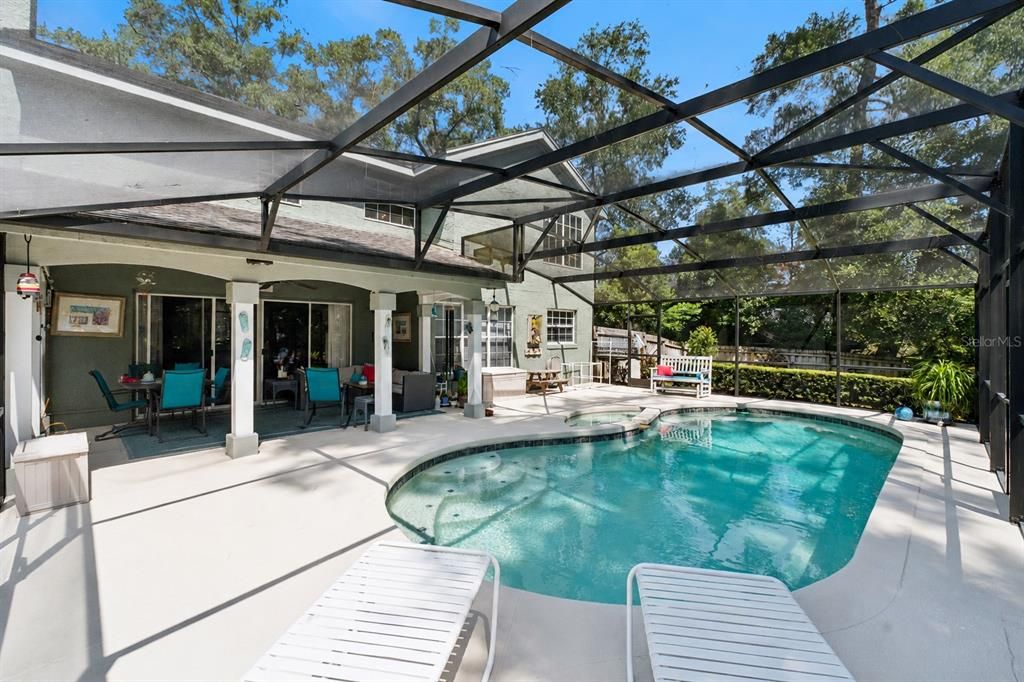 For Sale: $525,000 (3 beds, 3 baths, 2209 Square Feet)