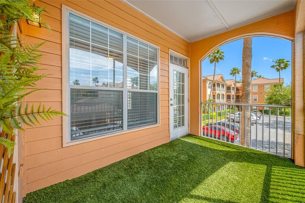 For Rent: $1,950 (1 beds, 1 baths, 780 Square Feet)