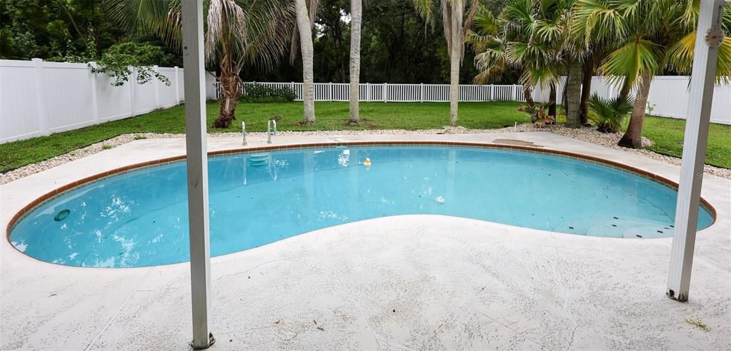 For Rent: $2,800 (2 beds, 2 baths, 910 Square Feet)