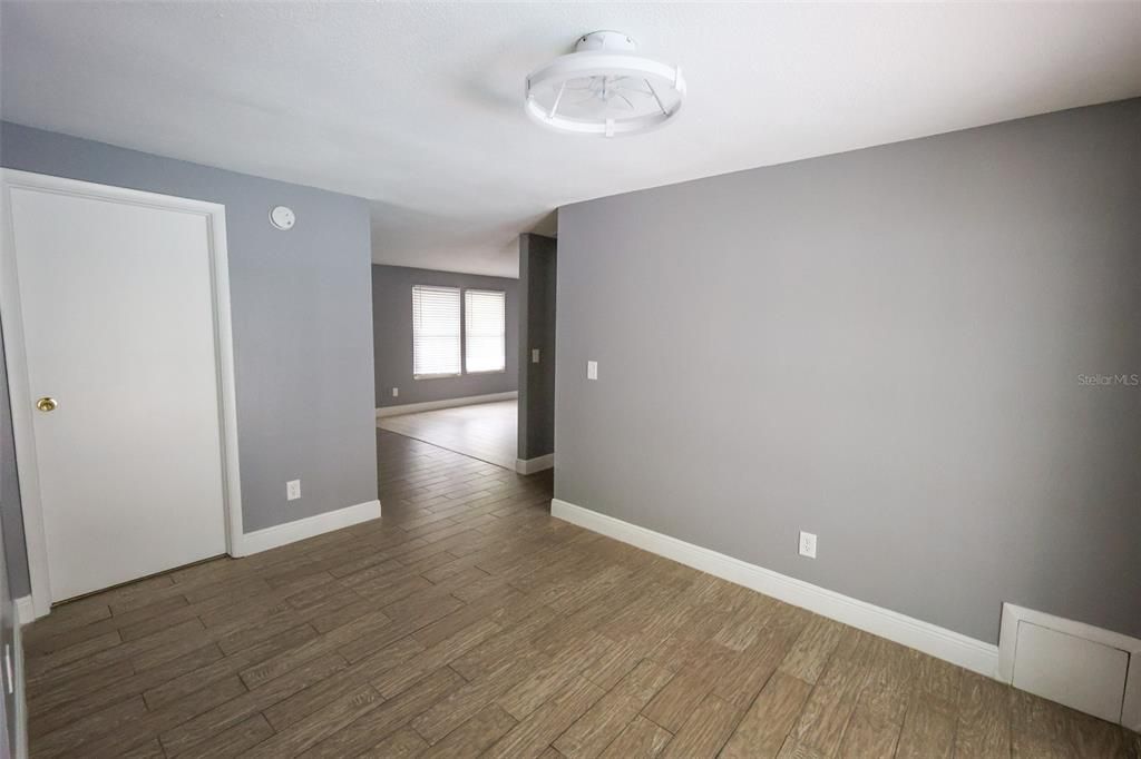 For Rent: $2,800 (2 beds, 2 baths, 910 Square Feet)