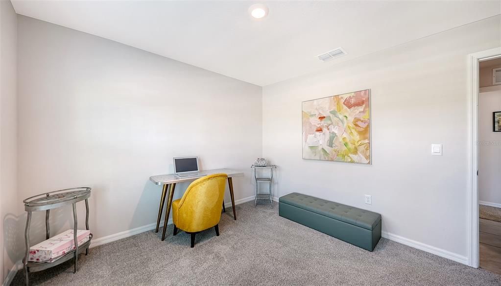 For Sale: $389,900 (4 beds, 2 baths, 1827 Square Feet)