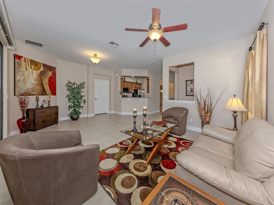 For Sale: $344,000 (2 beds, 2 baths, 1685 Square Feet)