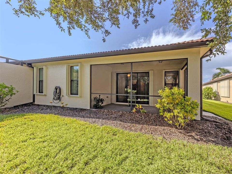 For Sale: $344,000 (2 beds, 2 baths, 1685 Square Feet)