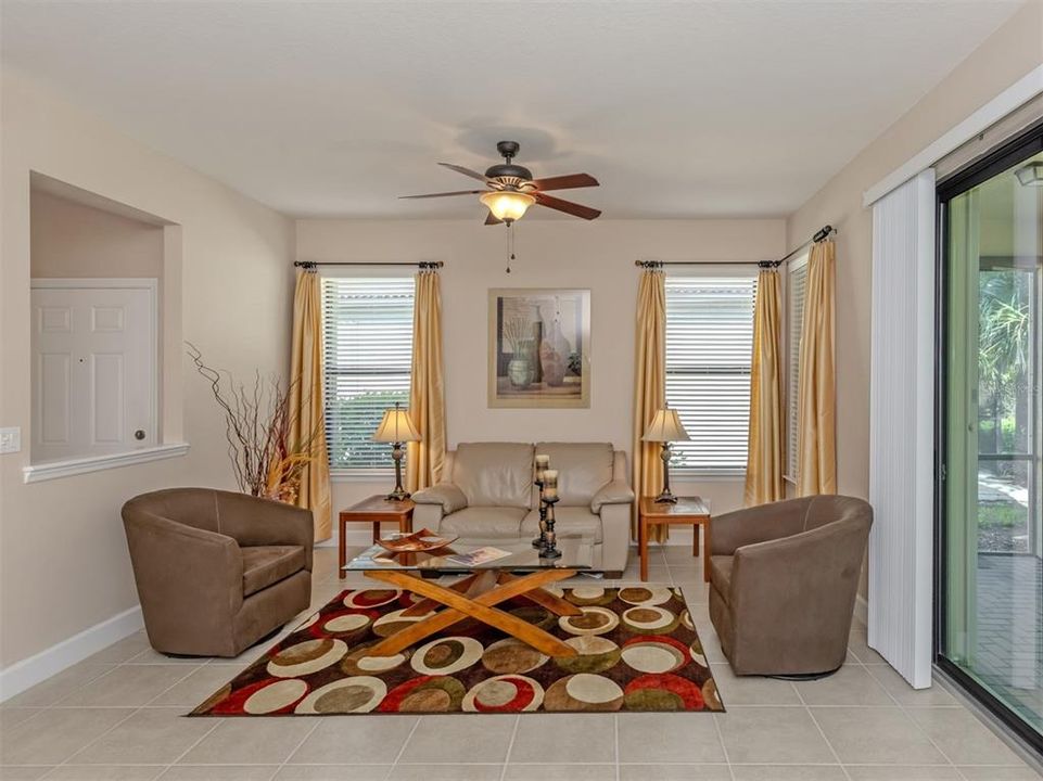 For Sale: $344,000 (2 beds, 2 baths, 1685 Square Feet)