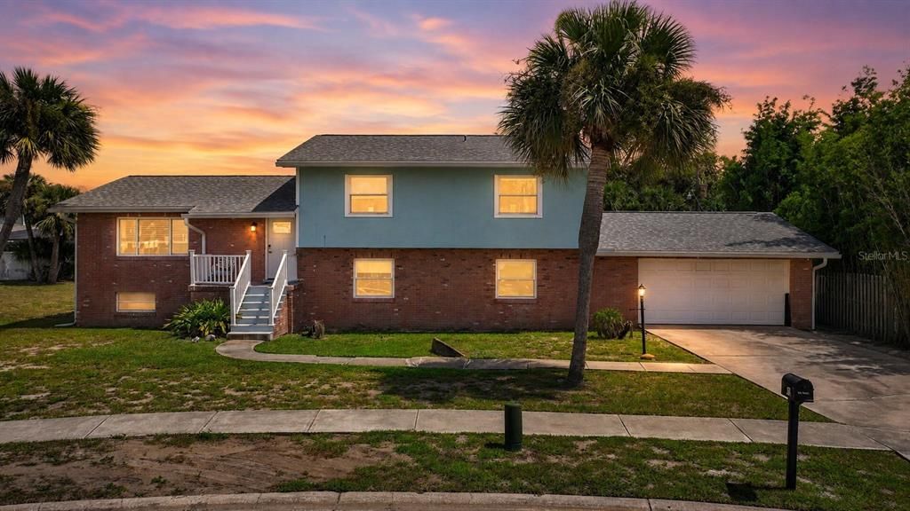 En Venta: $479,000 (4 camas, 3 baños, 2232 Pies cuadrados)