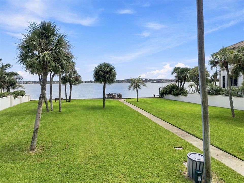 For Sale: $1,350,000 (3 beds, 3 baths, 3060 Square Feet)