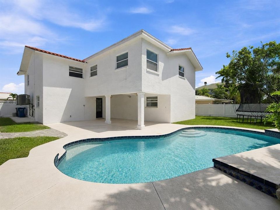 For Sale: $1,350,000 (3 beds, 3 baths, 3060 Square Feet)