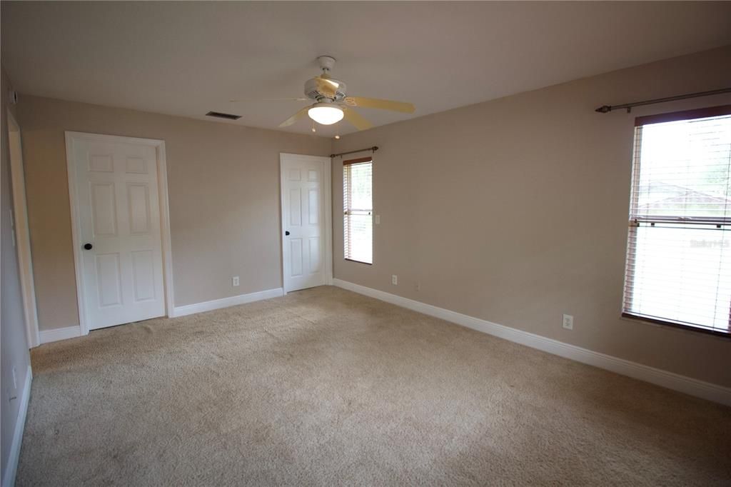 For Rent: $3,250 (3 beds, 2 baths, 2286 Square Feet)