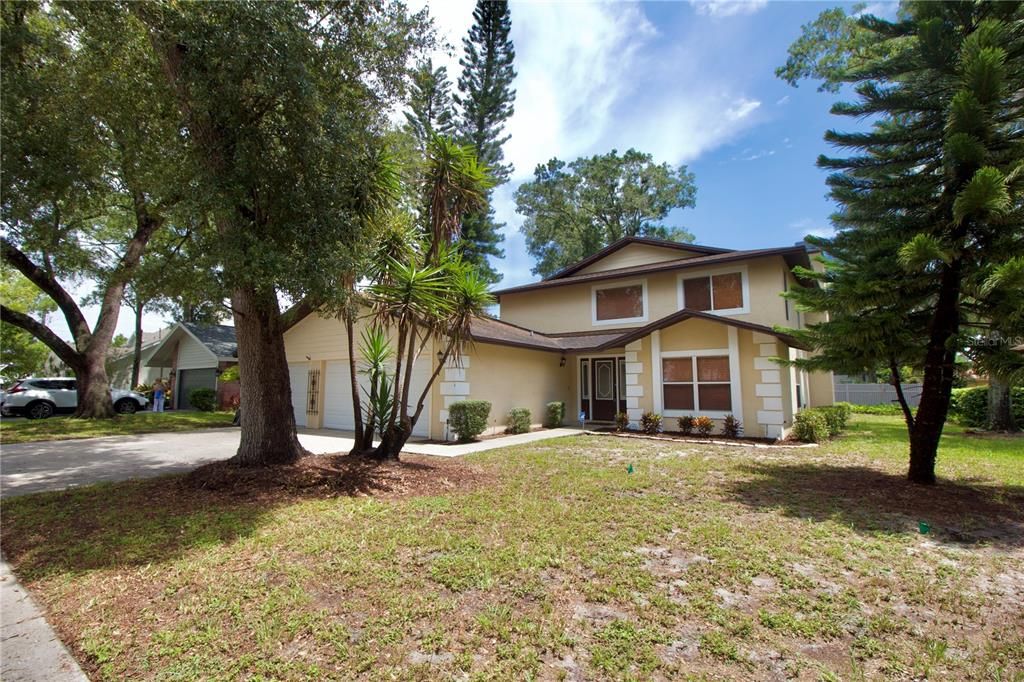 For Rent: $3,250 (3 beds, 2 baths, 2286 Square Feet)