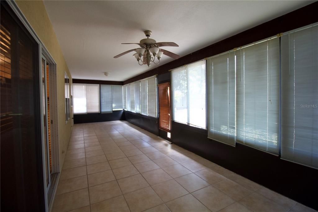 For Rent: $3,250 (3 beds, 2 baths, 2286 Square Feet)