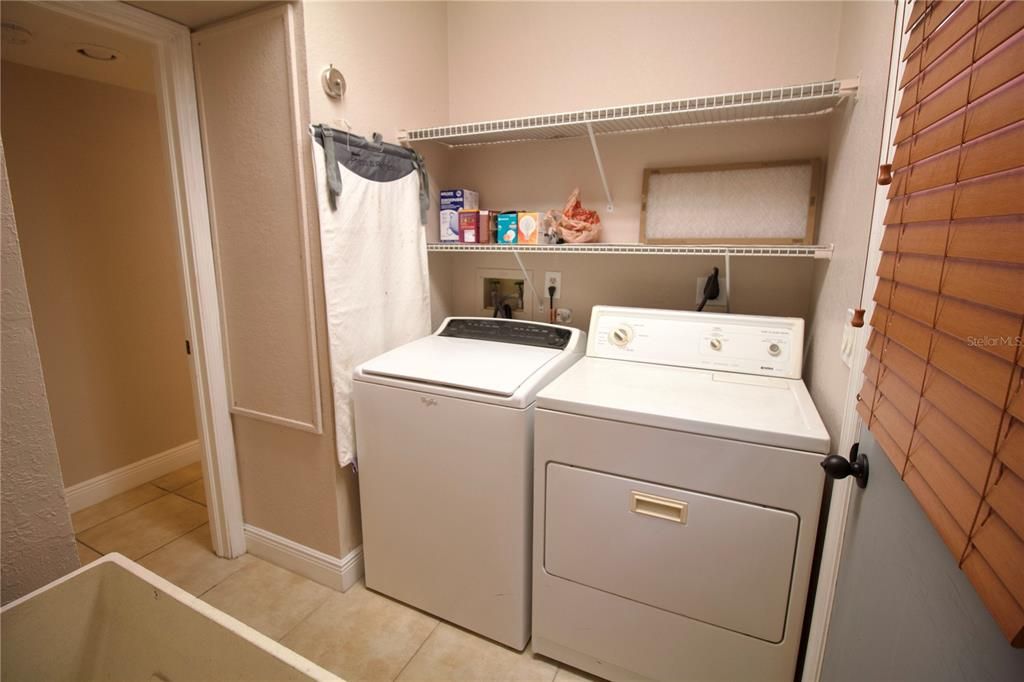 For Rent: $3,250 (3 beds, 2 baths, 2286 Square Feet)
