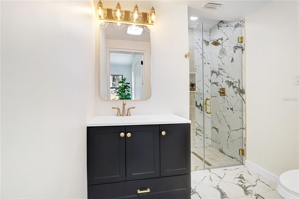 For Sale: $400,000 (3 beds, 2 baths, 1241 Square Feet)