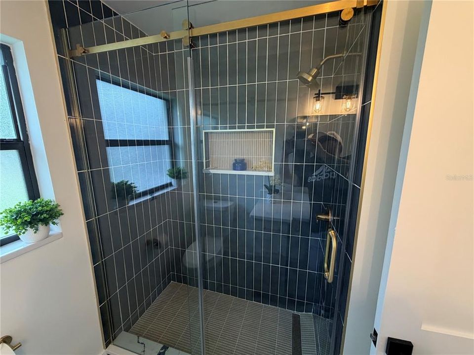 : $400,000 (3 camas, 2 baños, 1241 Pies cuadrados)