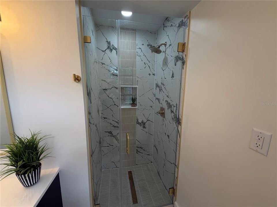 : $400,000 (3 camas, 2 baños, 1241 Pies cuadrados)