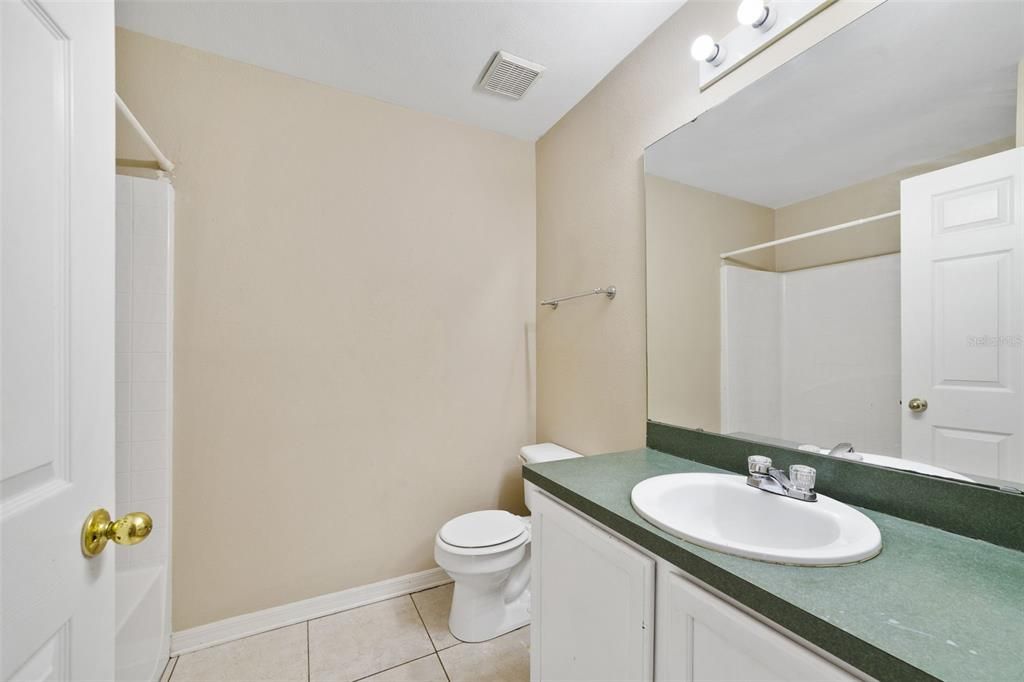For Sale: $325,000 (3 beds, 2 baths, 1303 Square Feet)