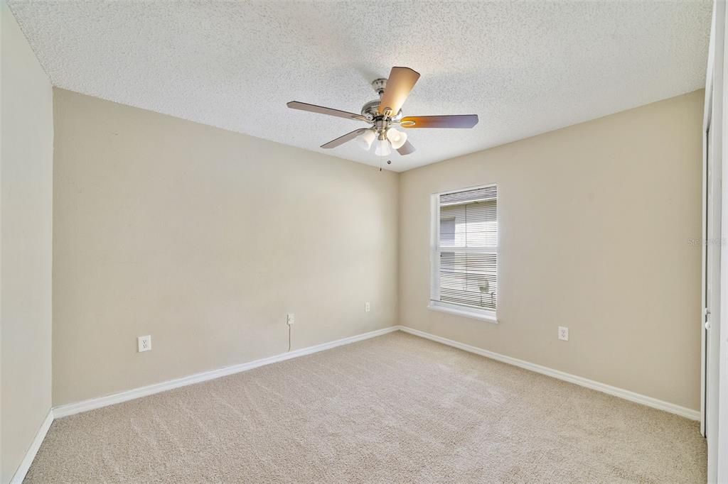 For Sale: $325,000 (3 beds, 2 baths, 1303 Square Feet)
