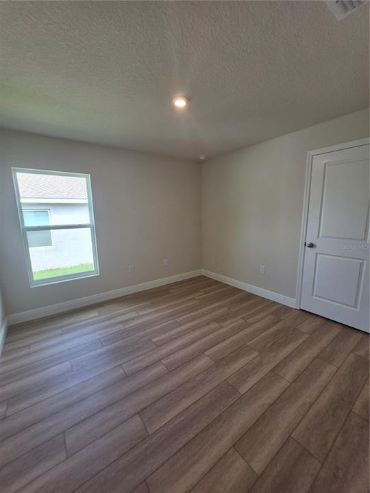 В аренду: $2,295 (4 спален, 2 ванн, 1856 Квадратных фут)
