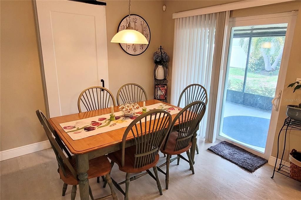 Active With Contract: $335,000 (3 beds, 2 baths, 1143 Square Feet)