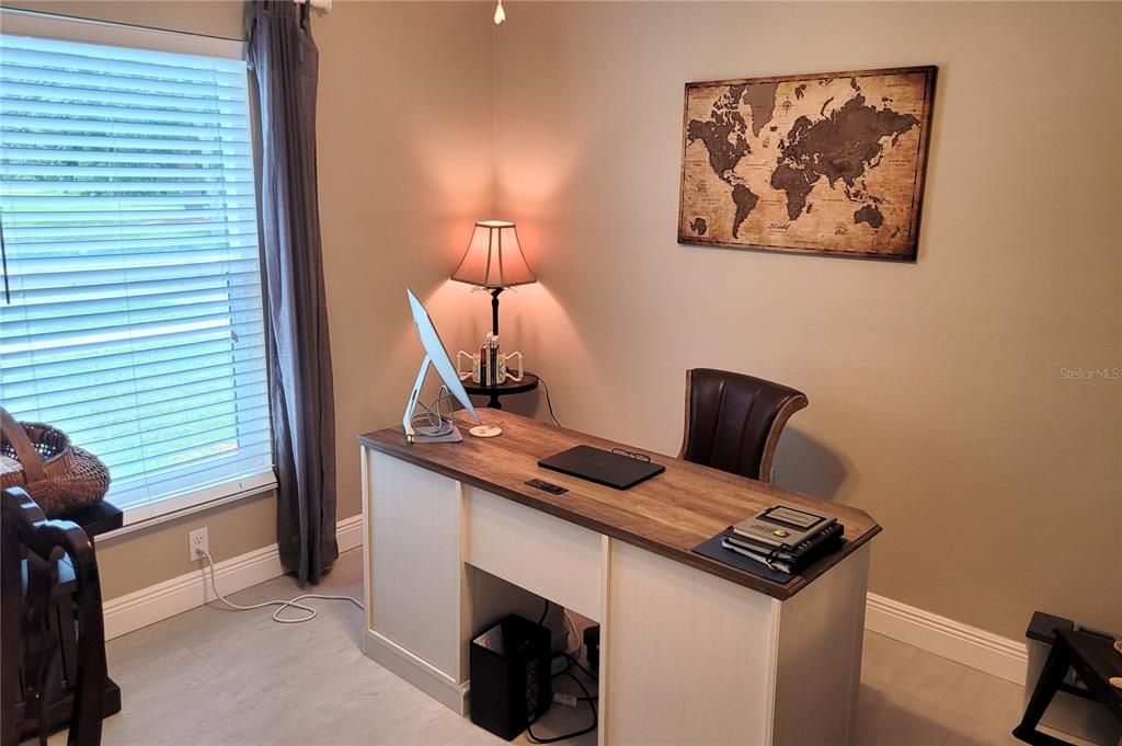 Active With Contract: $335,000 (3 beds, 2 baths, 1143 Square Feet)
