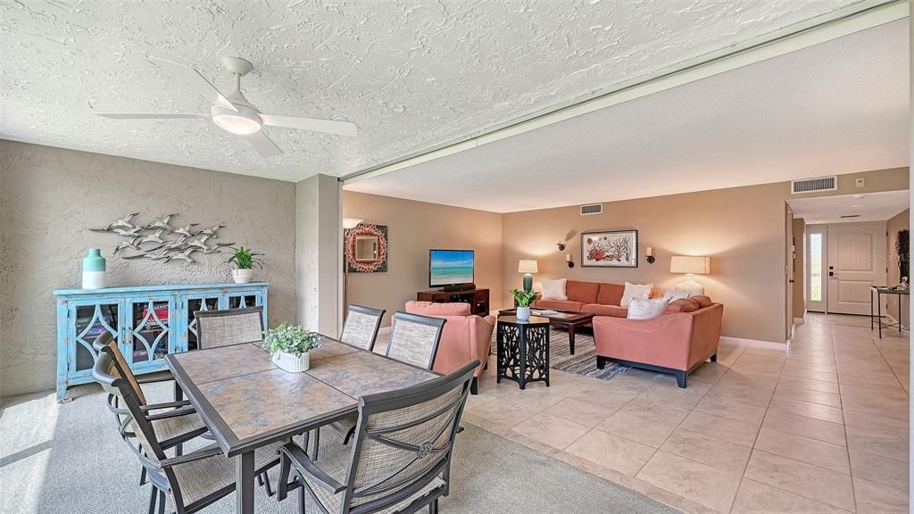 For Sale: $625,000 (2 beds, 2 baths, 1650 Square Feet)