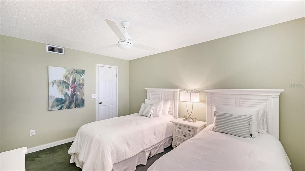 For Sale: $625,000 (2 beds, 2 baths, 1650 Square Feet)