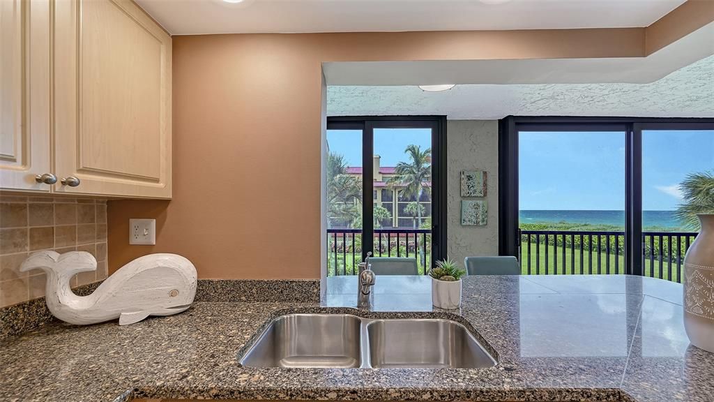 For Sale: $625,000 (2 beds, 2 baths, 1650 Square Feet)