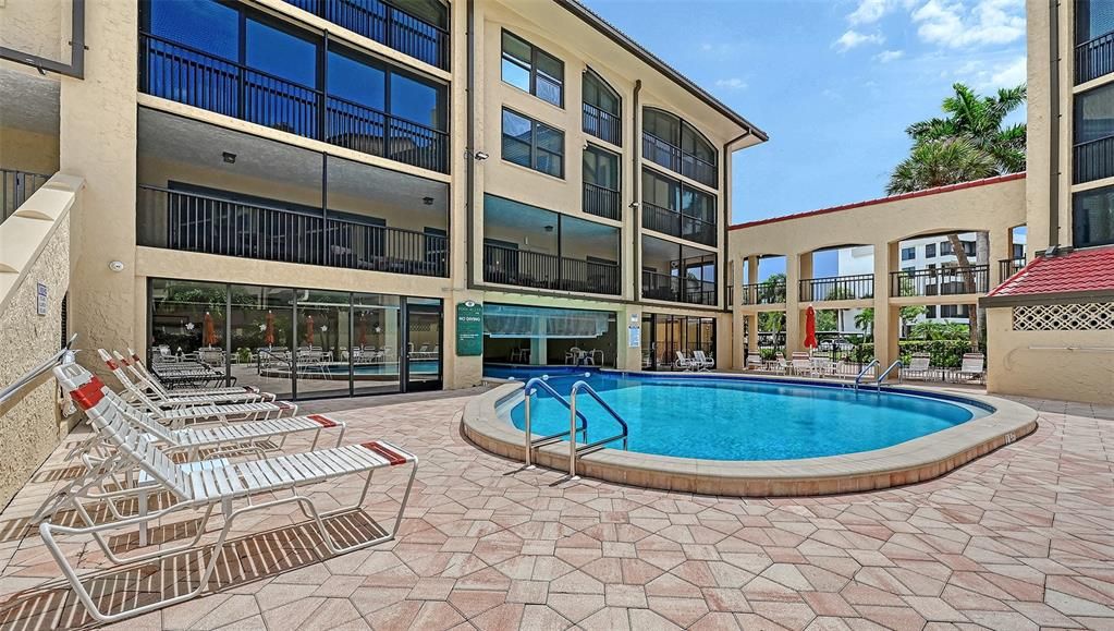 For Sale: $625,000 (2 beds, 2 baths, 1650 Square Feet)