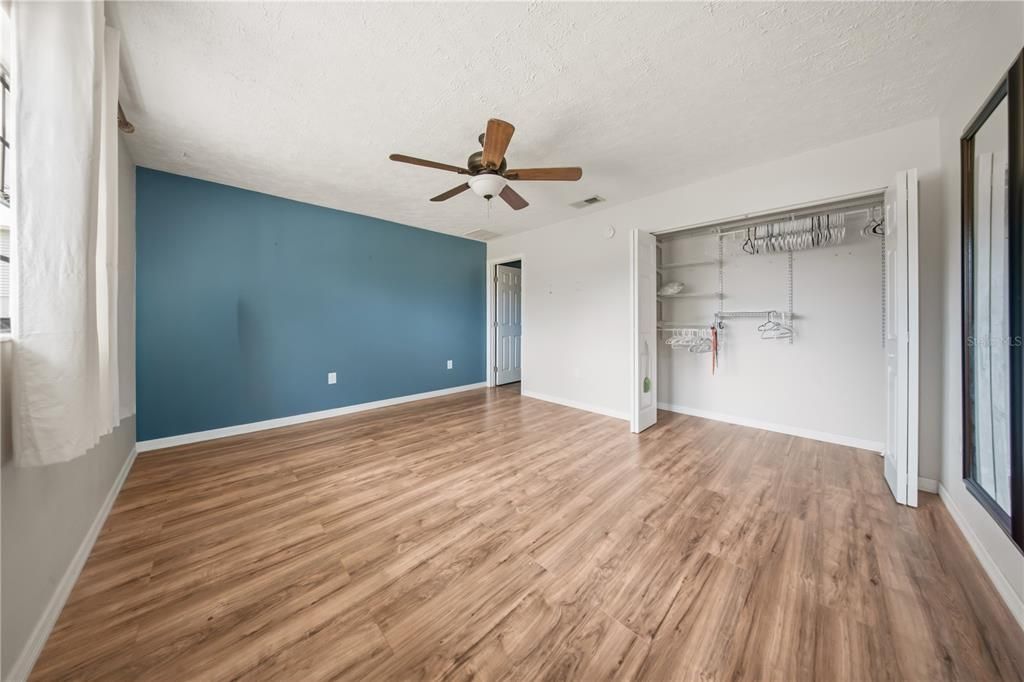 For Sale: $394,900 (4 beds, 2 baths, 1608 Square Feet)