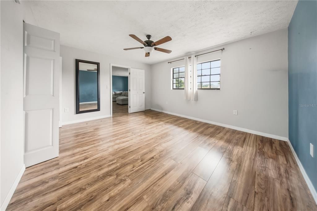 For Sale: $394,900 (4 beds, 2 baths, 1608 Square Feet)