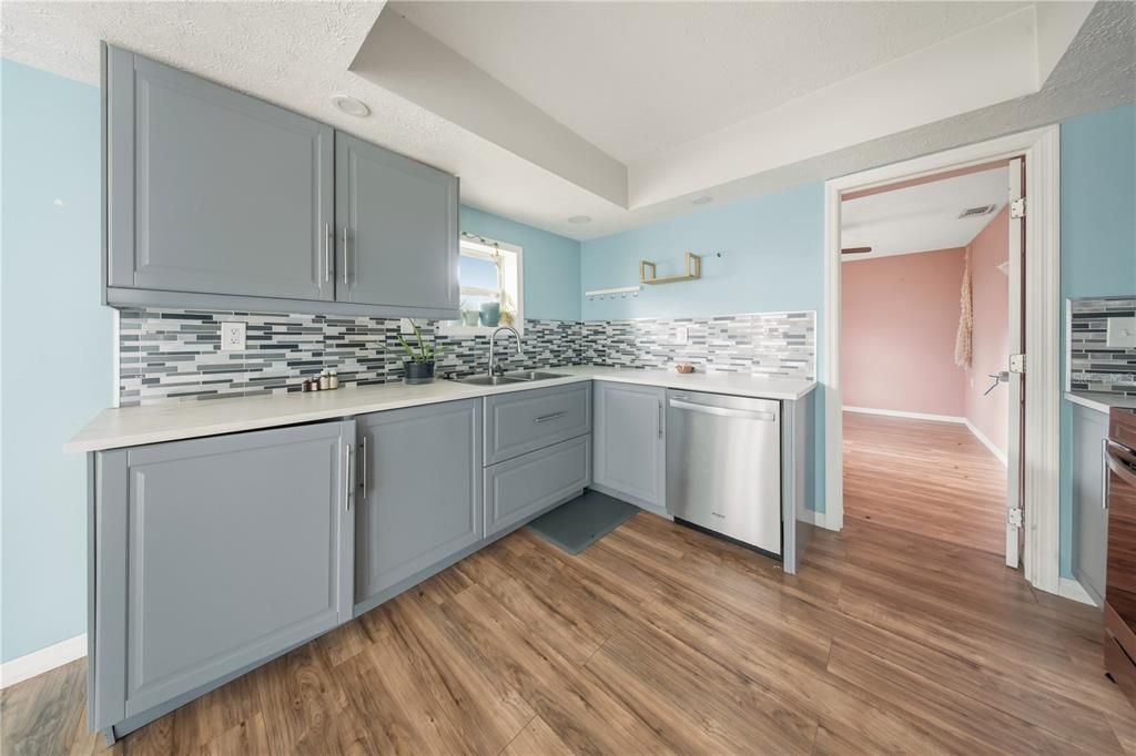 For Sale: $394,900 (4 beds, 2 baths, 1608 Square Feet)