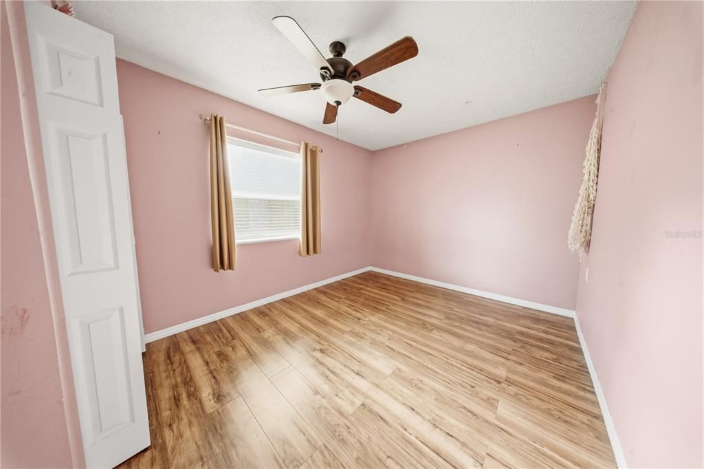 For Sale: $394,900 (4 beds, 2 baths, 1608 Square Feet)