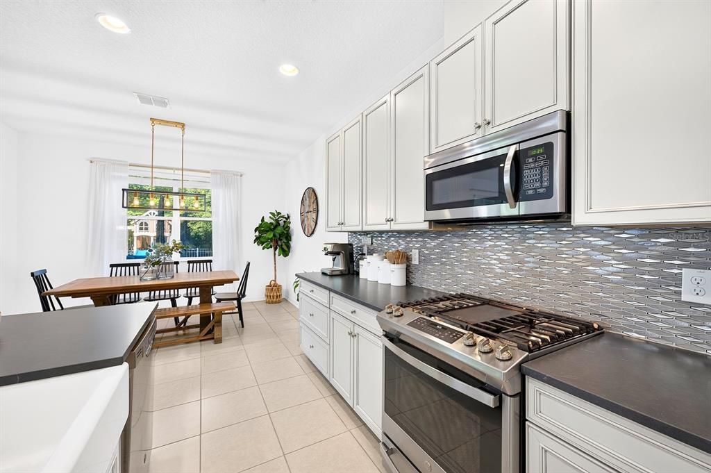 For Sale: $579,500 (4 beds, 3 baths, 2919 Square Feet)