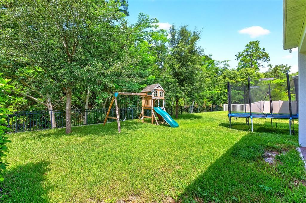 For Sale: $579,500 (4 beds, 3 baths, 2919 Square Feet)