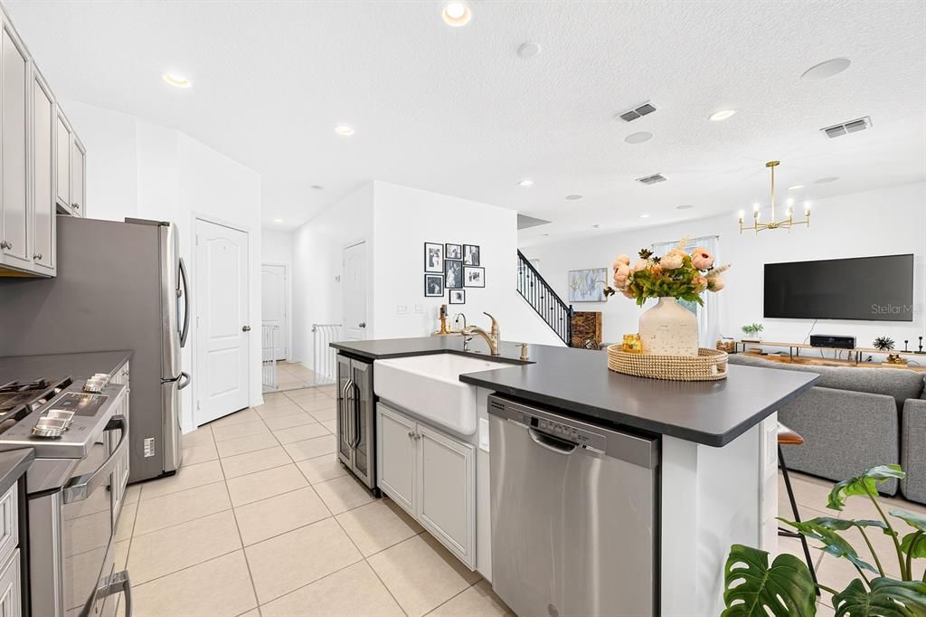 For Sale: $579,500 (4 beds, 3 baths, 2919 Square Feet)