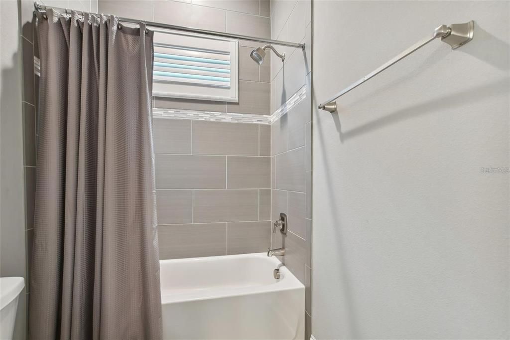 For Rent: $5,500 (4 beds, 3 baths, 2319 Square Feet)