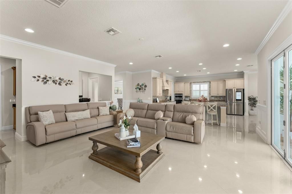 На продажу: $1,539,000 (7 спален, 6 ванн, 5364 Квадратных фут)