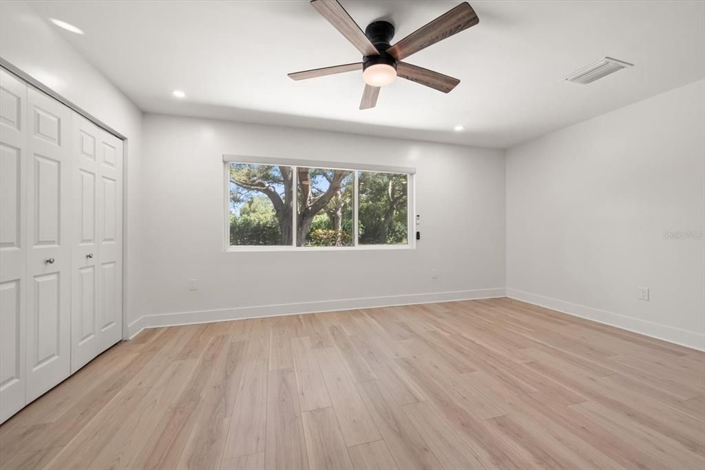 En Venta: $1,179,000 (4 camas, 3 baños, 2914 Pies cuadrados)