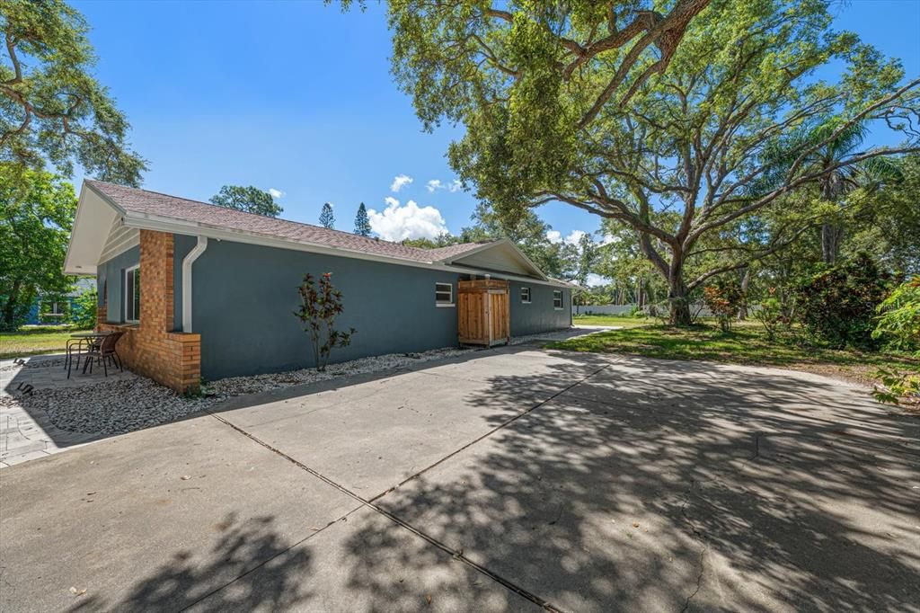 En Venta: $1,179,000 (4 camas, 3 baños, 2914 Pies cuadrados)