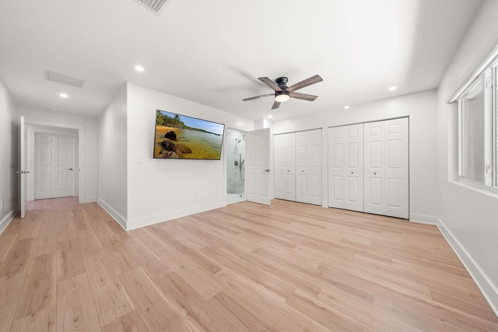 En Venta: $1,179,000 (4 camas, 3 baños, 2914 Pies cuadrados)