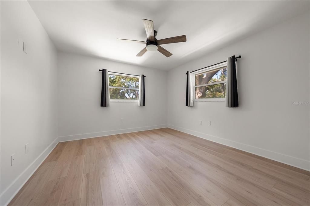 En Venta: $1,179,000 (4 camas, 3 baños, 2914 Pies cuadrados)