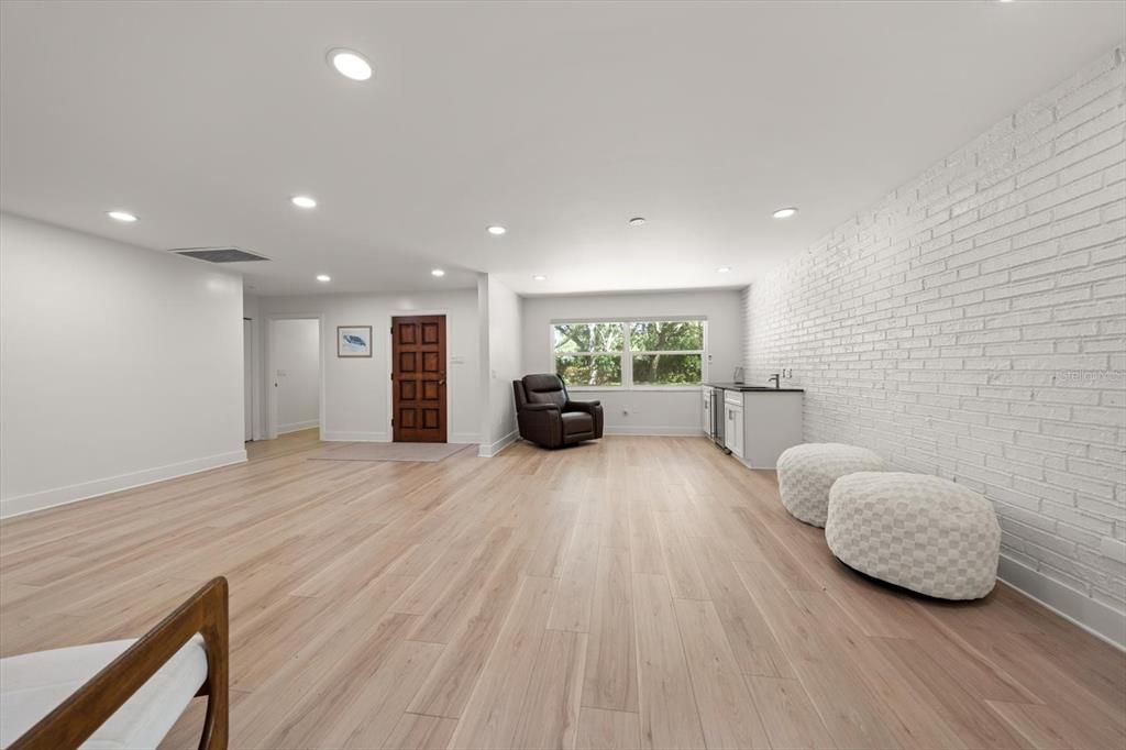 En Venta: $1,179,000 (4 camas, 3 baños, 2914 Pies cuadrados)