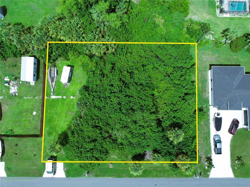 待售: $46,900 (0.46 acres)
